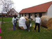 Stavíme sněhuláka s partnery,  rodiči a dětmi